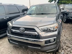 Toyota 4-Runner Limited 4dr SUV 4WD (4.0L 6cyl 5A) 2015 Gray