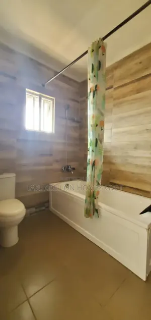3bdrm Apartment in Lekki Phase 1 Lagos for rent
