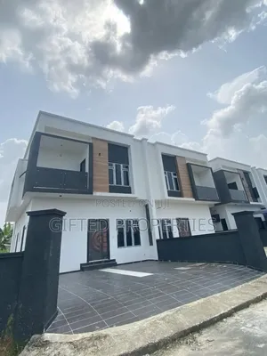4bdrm Duplex in Golden Town Estate, Port-Harcourt for sale