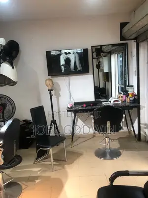 Female Stylist That Lives Within Kosofe Is Needed