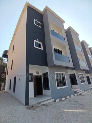 4bdrm Duplex in Guzape District for sale