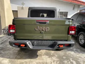 Jeep Gladiator Mojave 4x4 2023 Green