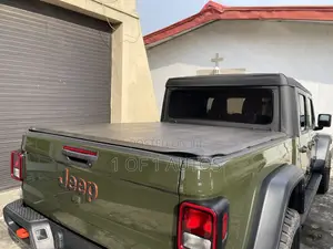 Jeep Gladiator Mojave 4x4 2023 Green