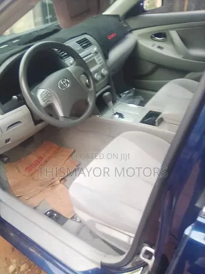 Toyota Camry LE 4dr Sedan (2.5L 4cyl 6AM) 2010 Blue