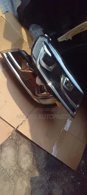 Head Lamp Volkswagen Toureg 2016