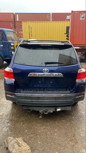 Toyota Highlander 2013 Blue