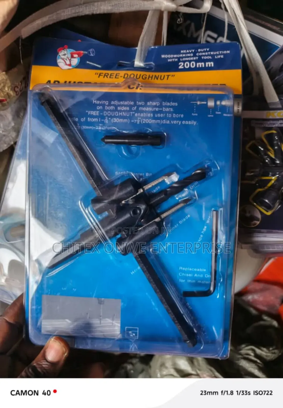 Free-doughnut" Adjustable Circle Cutter (Adjustable Hole Saw. )