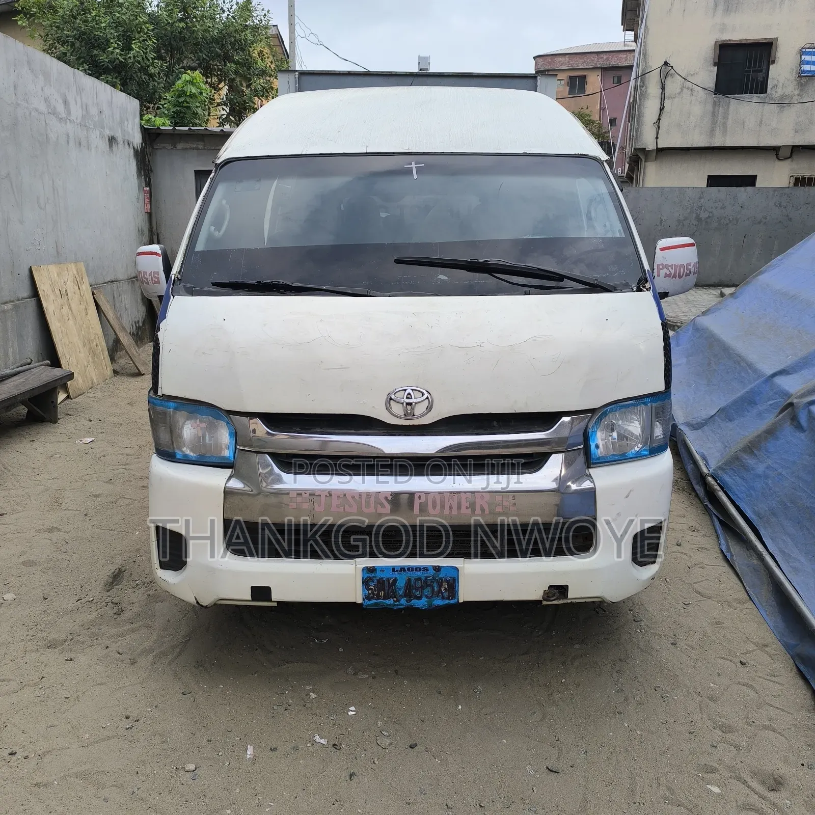 Toyota HiAce 2014 White