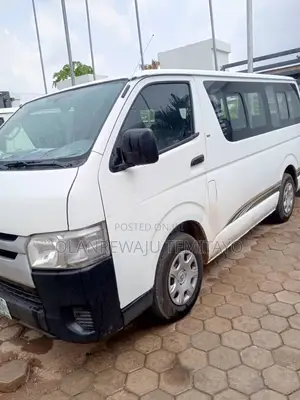 Toyota Hiace Bus Available for Rent