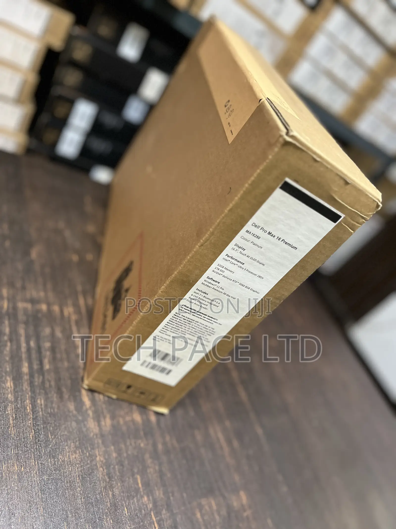 New Laptop Dell Pro Max 16 32GB Intel Core Ultra 9 SSD 1T
