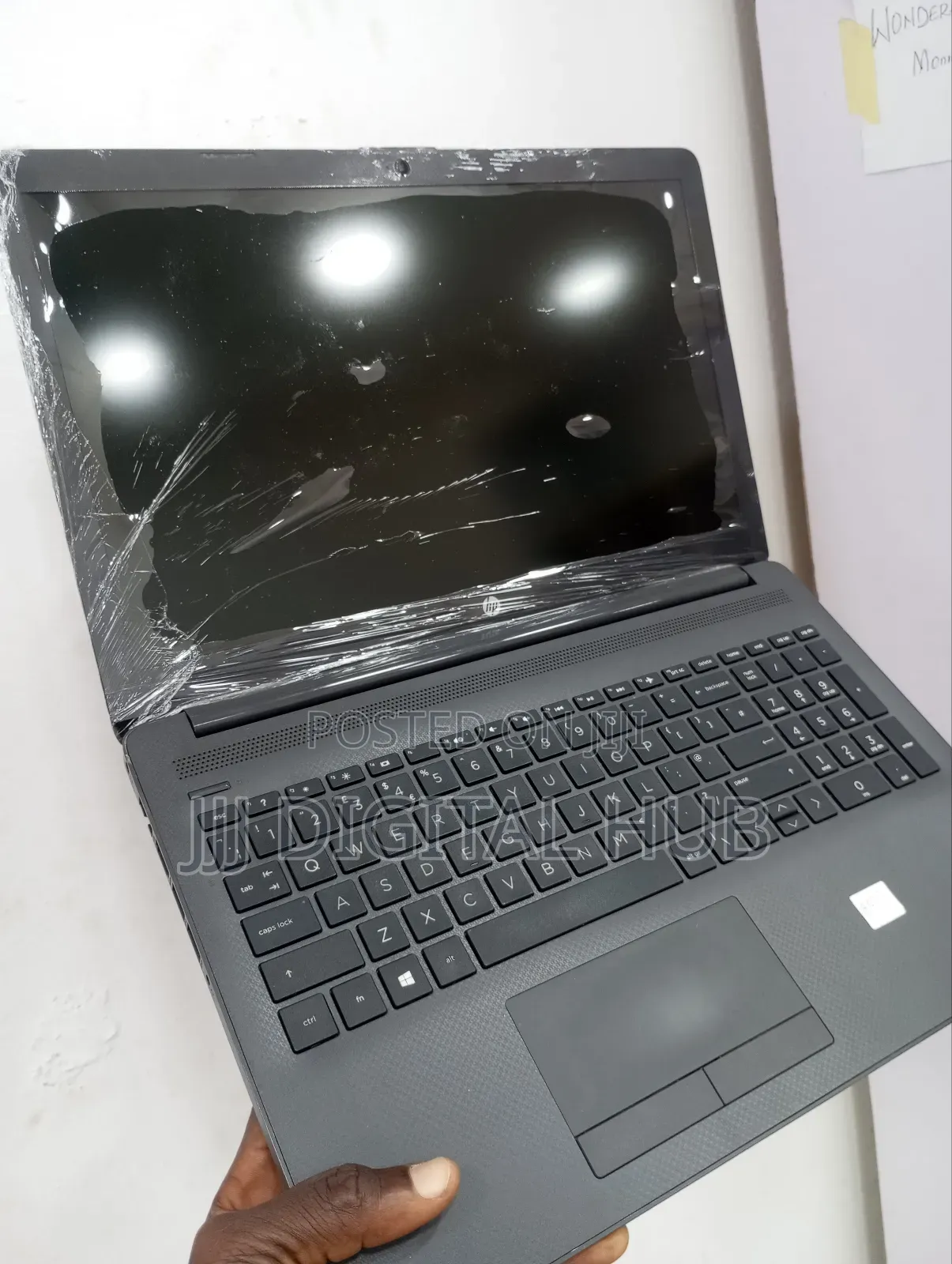 Laptop HP 250 G7 4GB AMD SSD 128GB