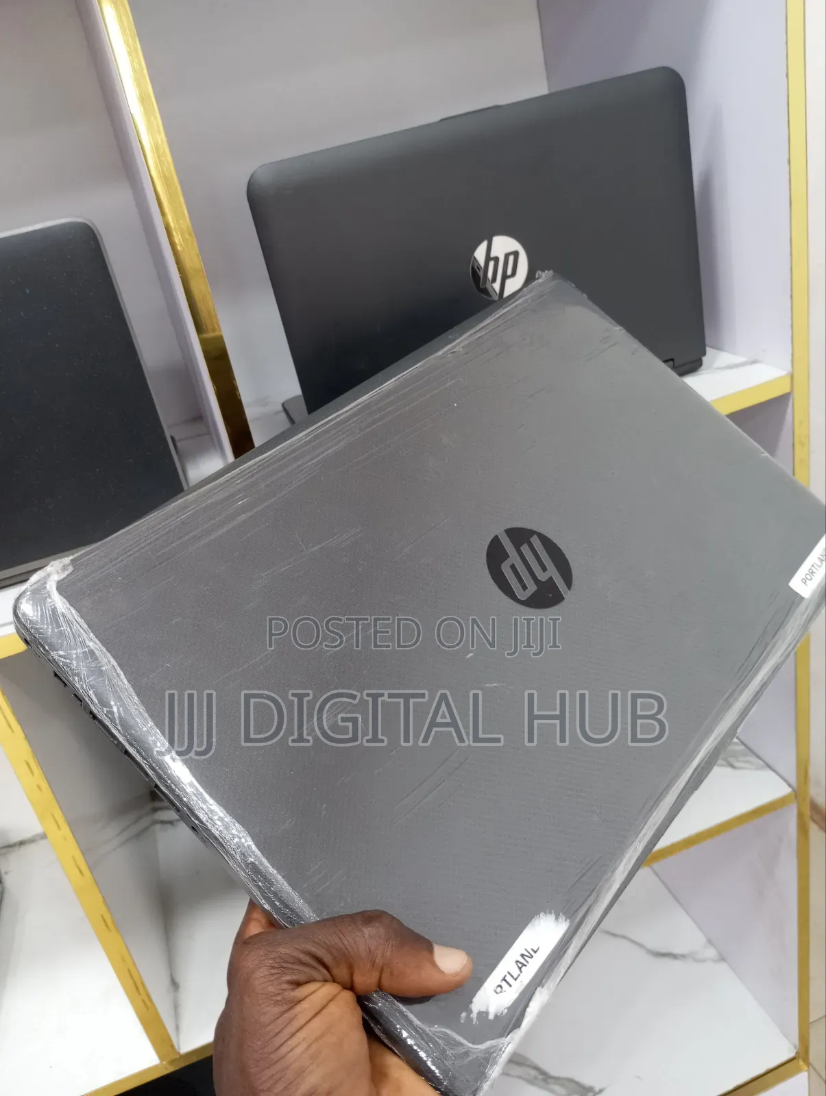 Laptop HP 250 G7 4GB AMD SSD 128GB