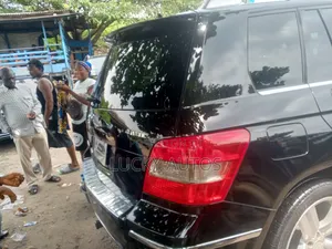 Mercedes-Benz GLK-Class 2012 Black