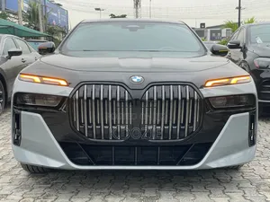 BMW 760 2023 Gray