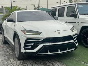 Lamborghini Urus Base 2019 White
