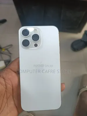 Apple iPhone 15 Pro Max 256 GB White