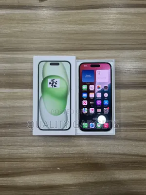 Apple iPhone 15 256 GB Green