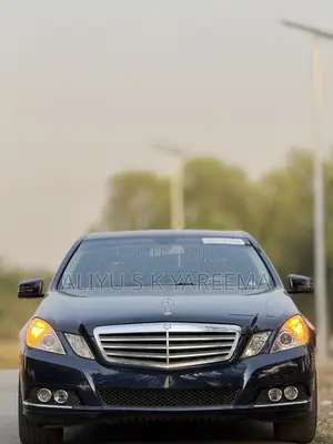 Mercedes-Benz E350 Base 4Matic Sedan AWD (3.5L 6cyl 7A) 2011 Blue