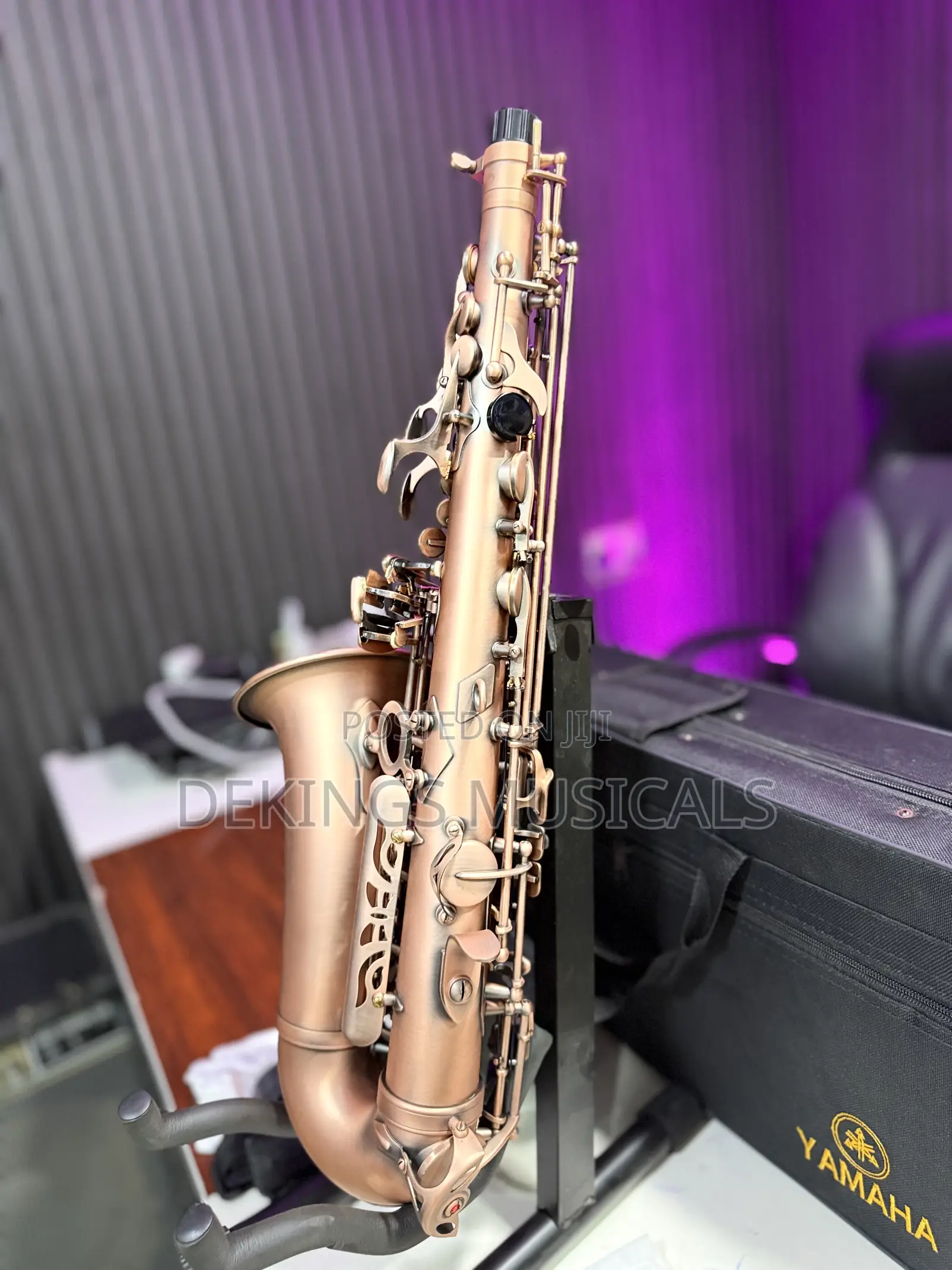 Yamaha Professional Saxophone Red Antique