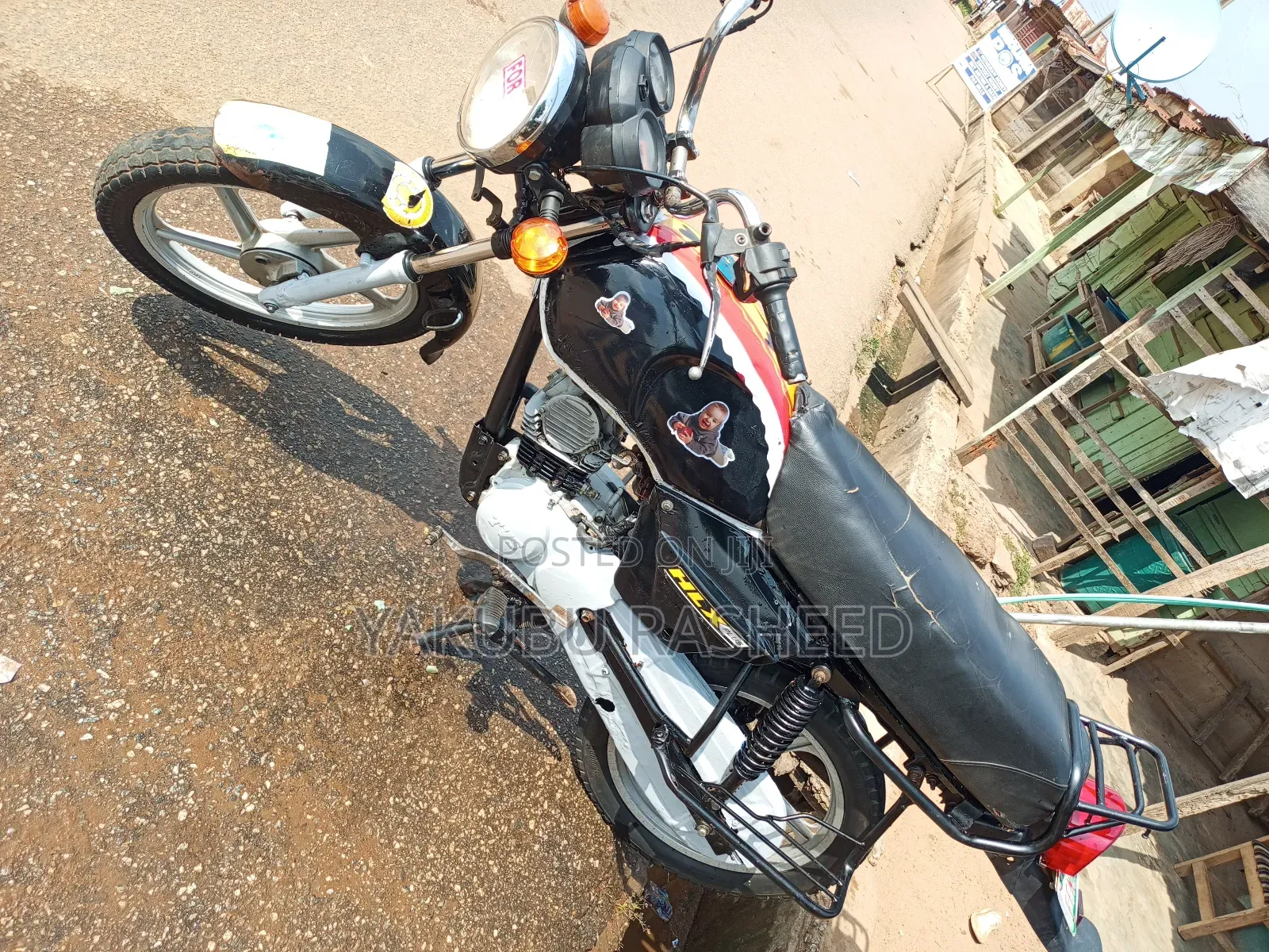 TVS HLX 125 2023 Black