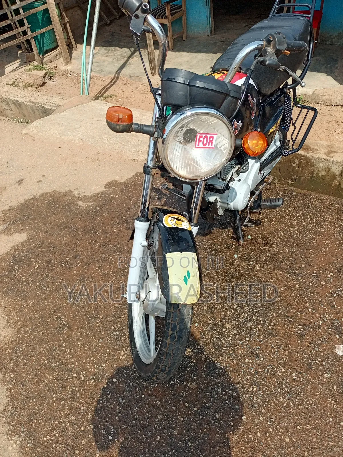 TVS HLX 125 2023 Black