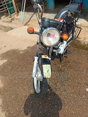 TVS HLX 125 2023 Black