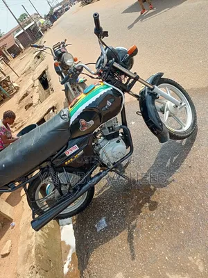 TVS HLX 125 2023 Black