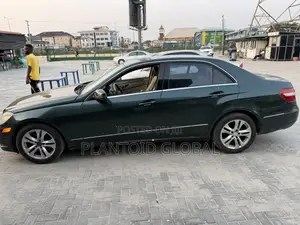 Mercedes-Benz E350 2010 Green