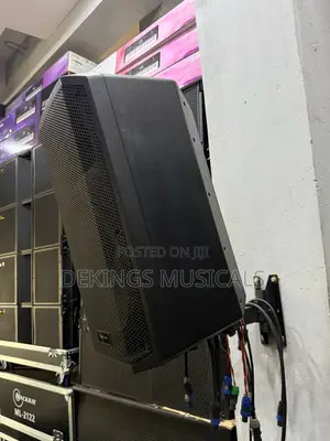 Mackie Active Speaker - Wall Hanging Speaker - Live Studio Speaker