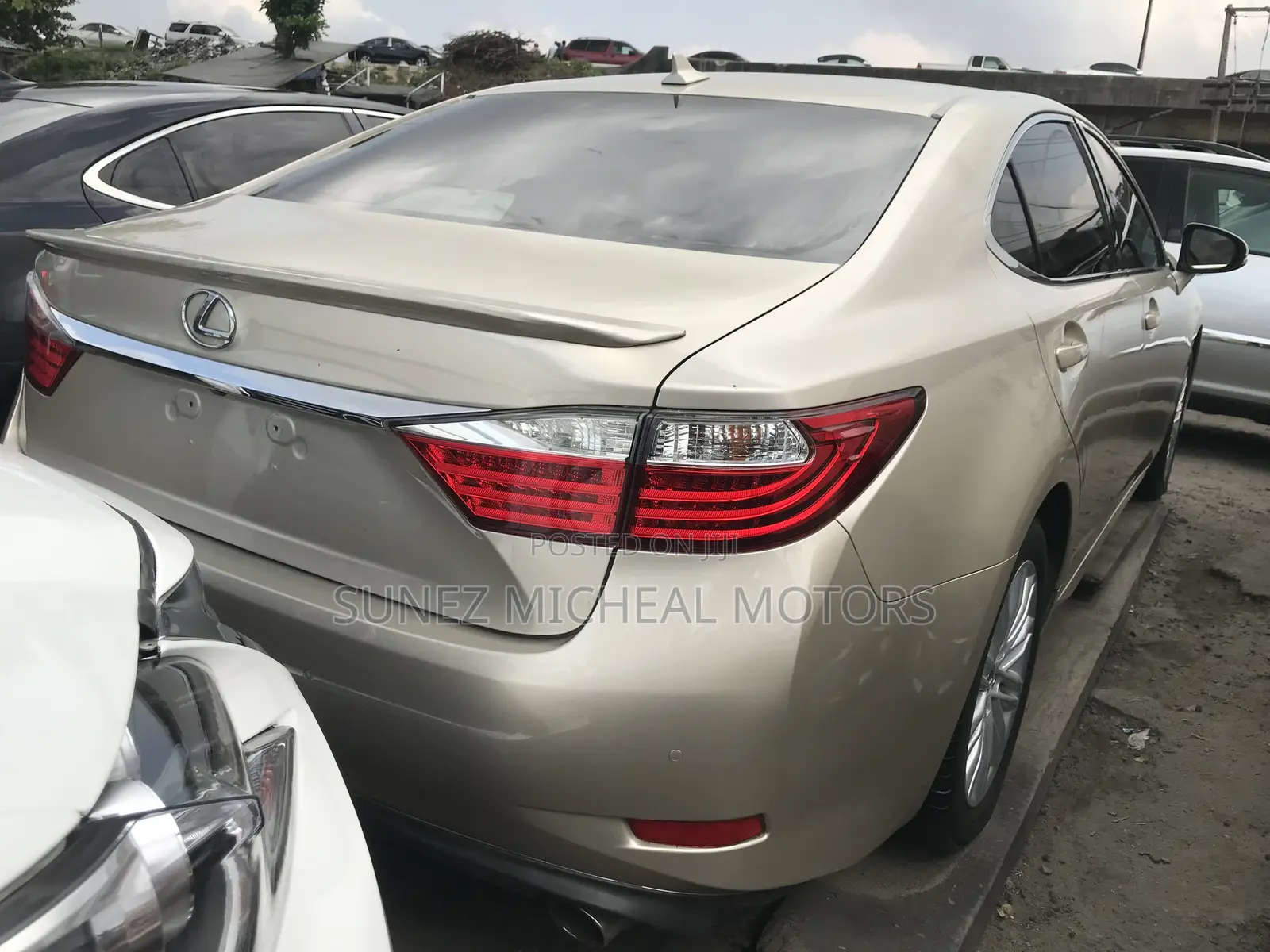 Lexus ES 2015 Gold