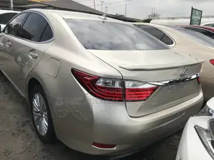 Lexus ES 2015 Gold