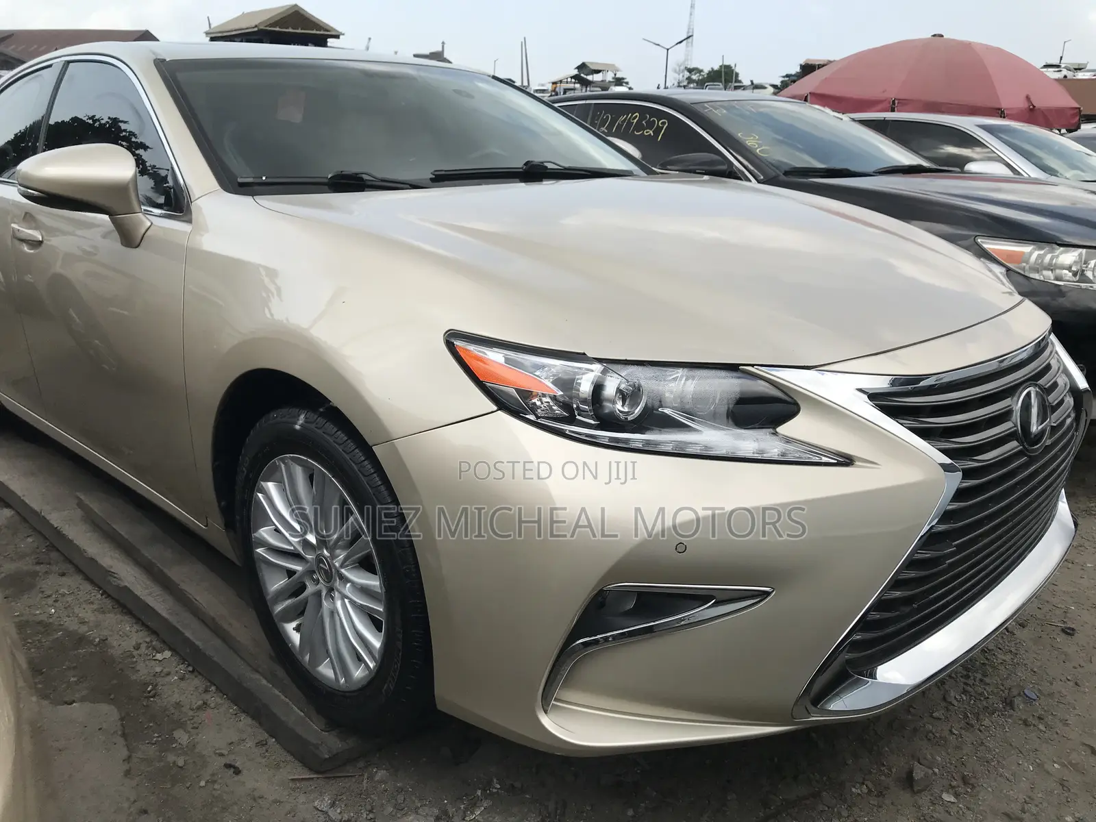 Lexus ES 2015 Gold