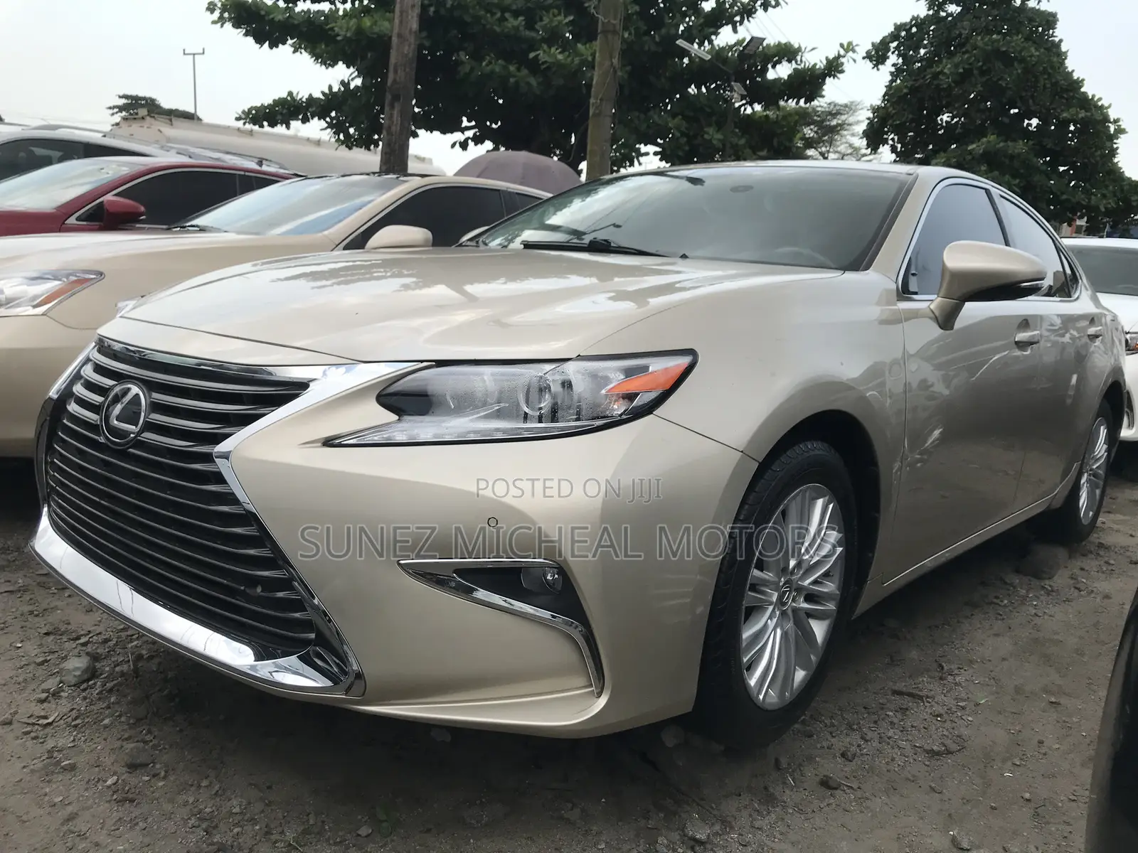 Lexus ES 2015 Gold