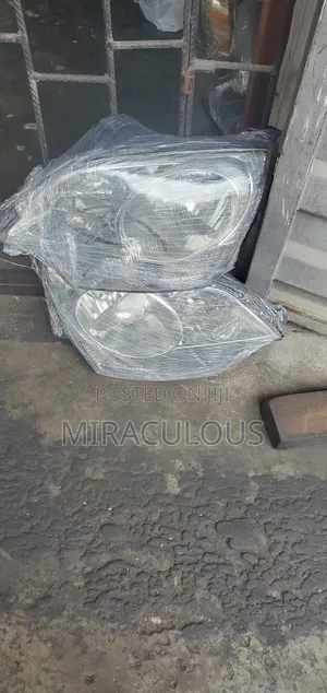 Headlight Saturn Vue 2010 Model Set