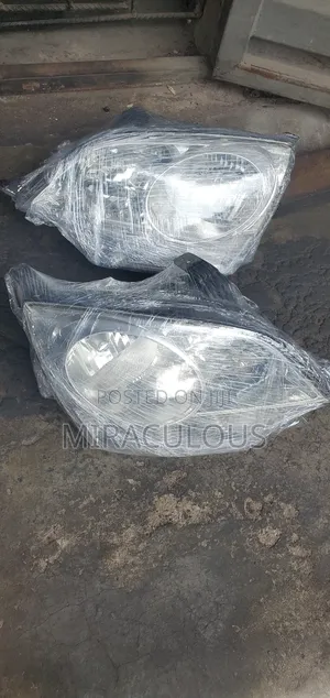 Headlight Saturn Vue 2010 Model Set
