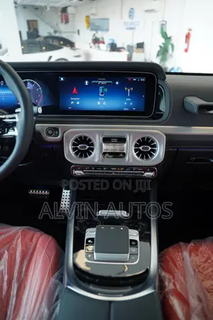 New Mercedes-Benz G-Class 2025 White
