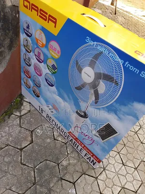 White Color Qasa 18inch Rechargeable Standing Fan