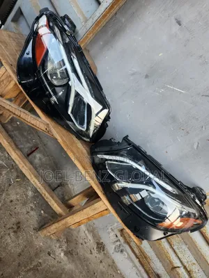 E350 2017 Set of Headlight