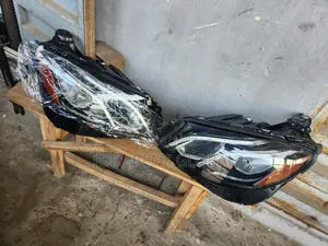 E350 2016 Set of Headlight