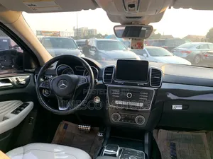 Mercedes-Benz GLE-Class AMG GLE 43 4MATIC 2018 White