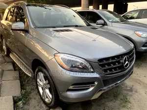 Mercedes-Benz M Class ML350 4dr SUV (3.5L 6cyl 7A) 2014 Gray