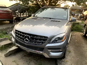 Mercedes-Benz M Class ML350 4dr SUV (3.5L 6cyl 7A) 2014 Gray