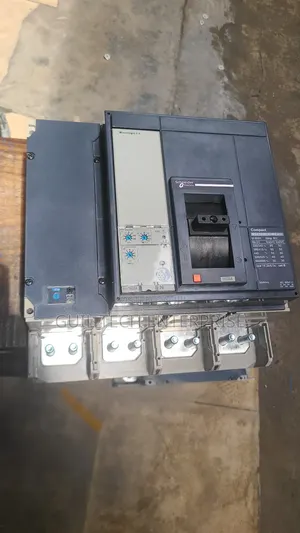 McCb Breaker