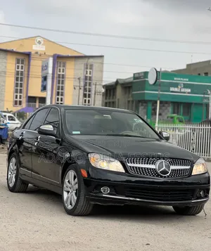 Mercedes-Benz C300 2010 Black