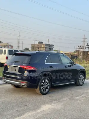 Mercedes-Benz GLE-Class GLE 350 2018 Blue
