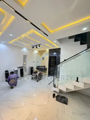Furnished 7bdrm Duplex in Amazing Grace, New Oko Oba for sale