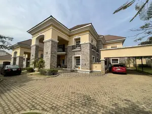 4bdrm Duplex in Maitama for sale