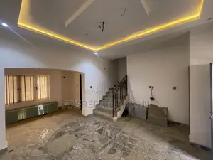 4bdrm Townhouse/Terrace in Apo Resettlement for sale