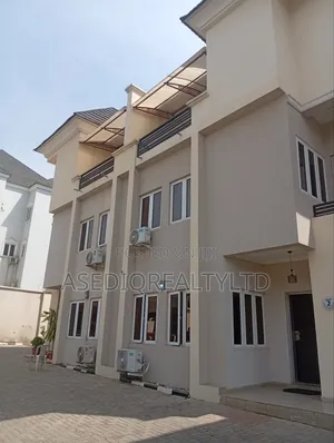 4bdrm Townhouse / Terrace in Guzape for rent