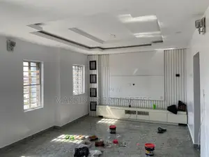 Mini Flat in Thomas Estate for rent